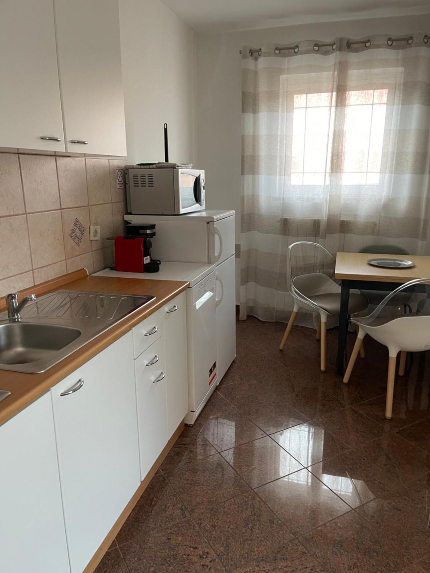 Apartments Villa Antonia Jadranovo Esterno foto