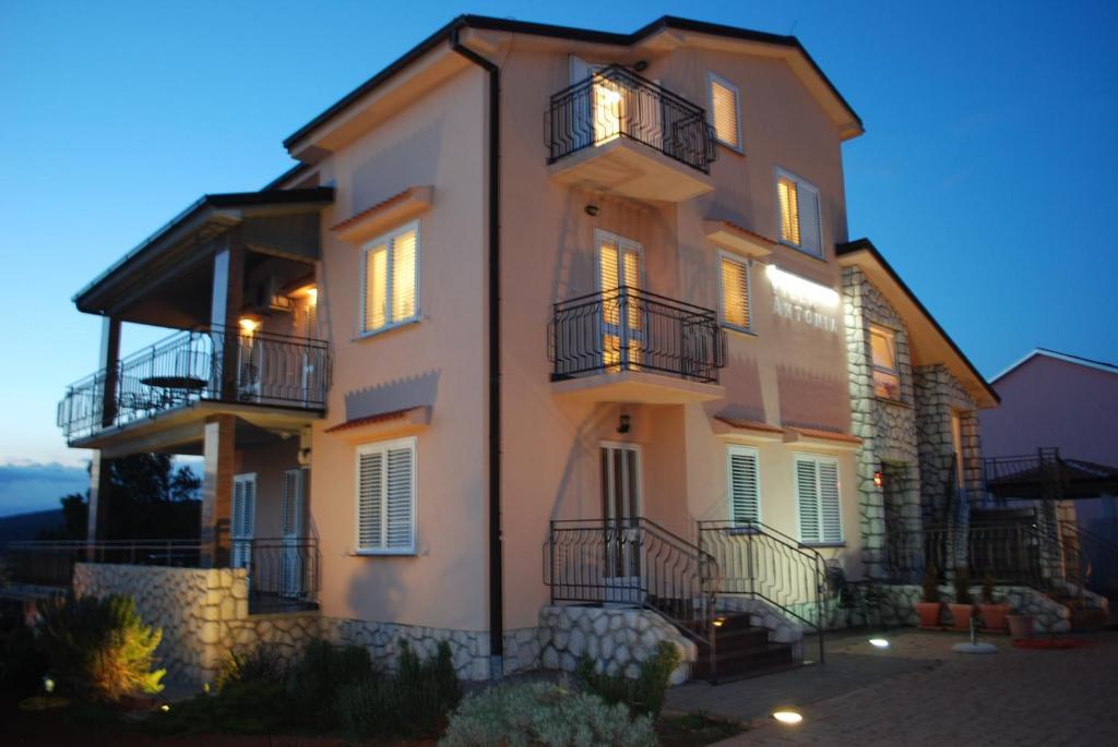 Apartments Villa Antonia Jadranovo Esterno foto