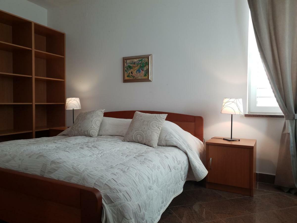 Apartments Villa Antonia Jadranovo Esterno foto